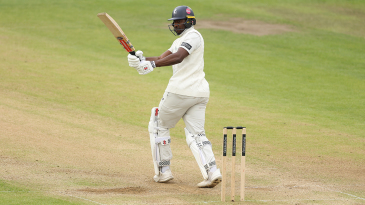 Tawanda Muyeye century drives Kent to back-to-back wins
