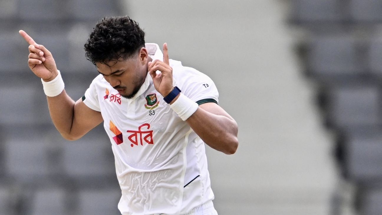 Babar scraps after Taskin and Mehidy leave Pakistan in deep trouble