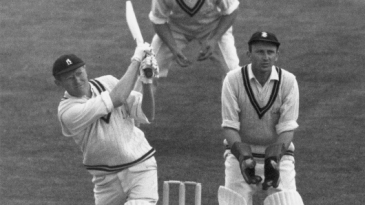 MJK Smith, former England and Warwickshire captain, dies aged 92