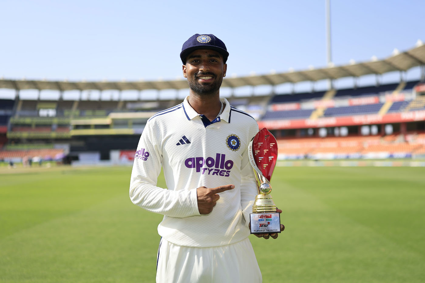Suthar joins Warwickshire for two County Championship matche