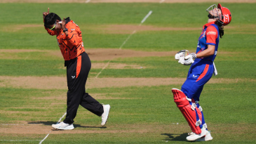 Baker and Winfield-Hill take Sunrisers into the women's Hundred final