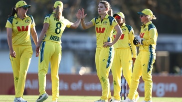Unchanged Australia bowl in Brisbane; no changes for Bangladesh too