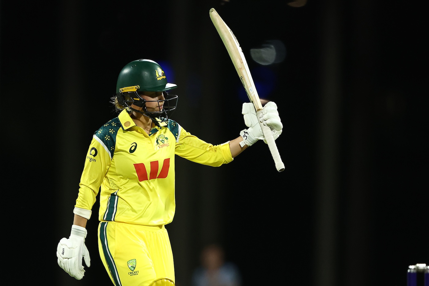 NZ opt to bowl; Litchfield returns